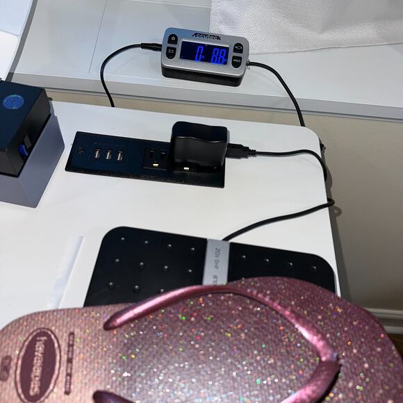 Havaianas Flip Flops Women's 9/10 (39/40) Slim Gloss Style Beach Pool and Resort - Picture 7 of 8